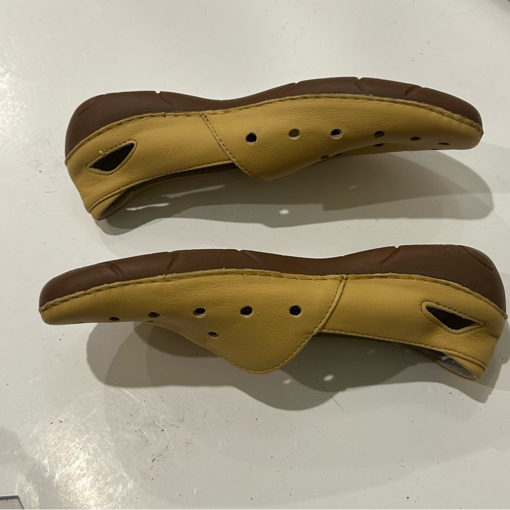 Propet Shoes - Picture 7 of 10